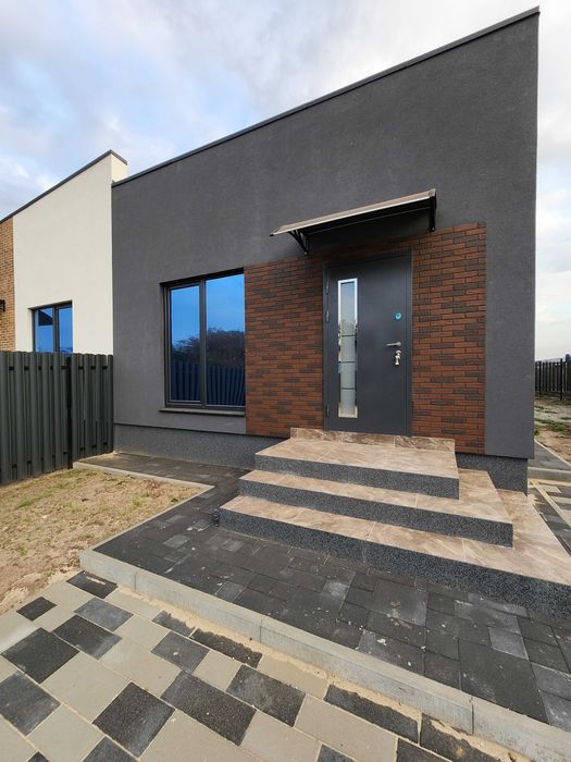 Вітаю! Забудовник! Продам будинок_дуплекс 75 м2, 2.8 сотки ділянка.