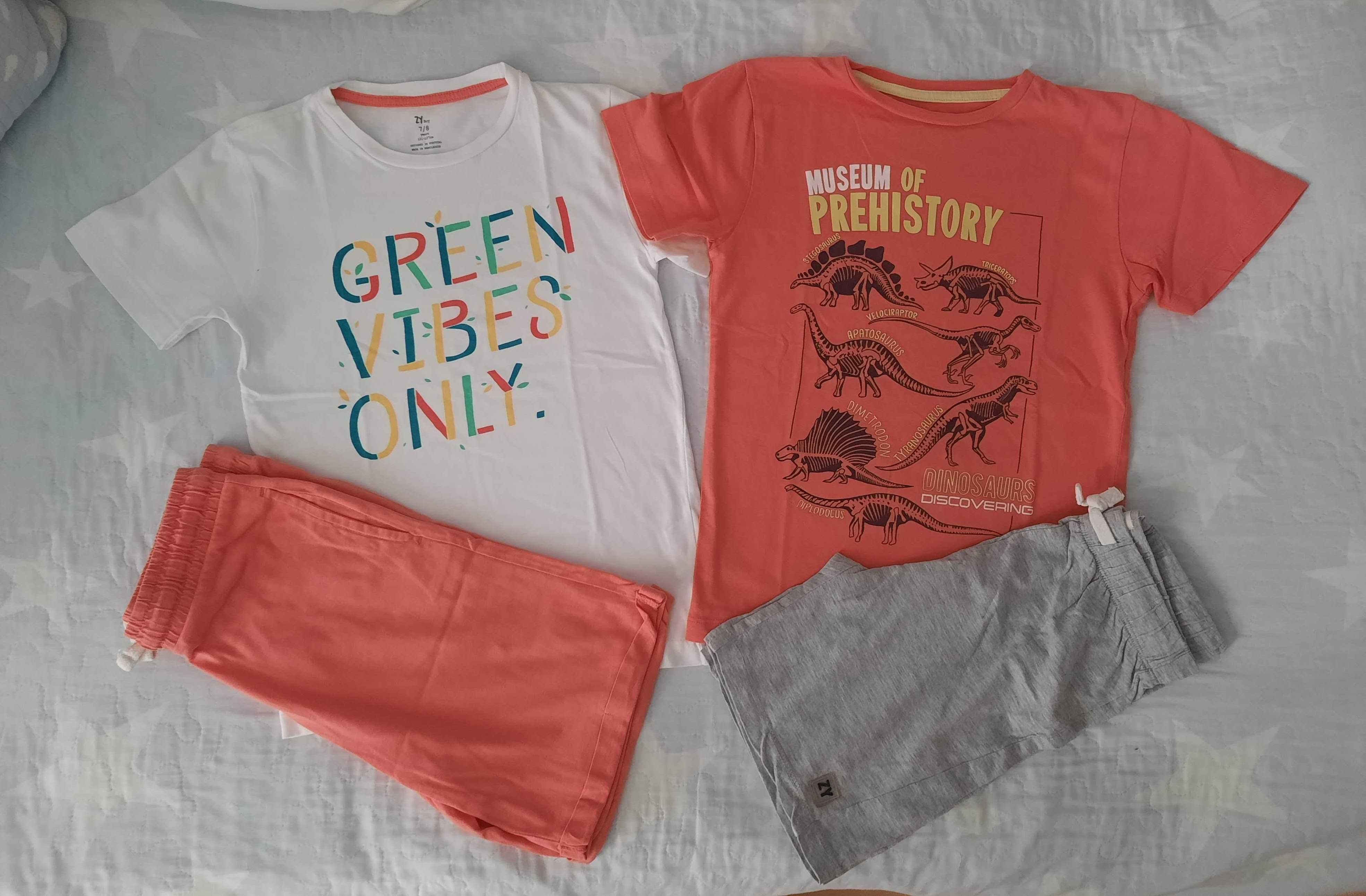 Set de 2 conjuntos de verão: calções e t-shirts - 7/8 anos