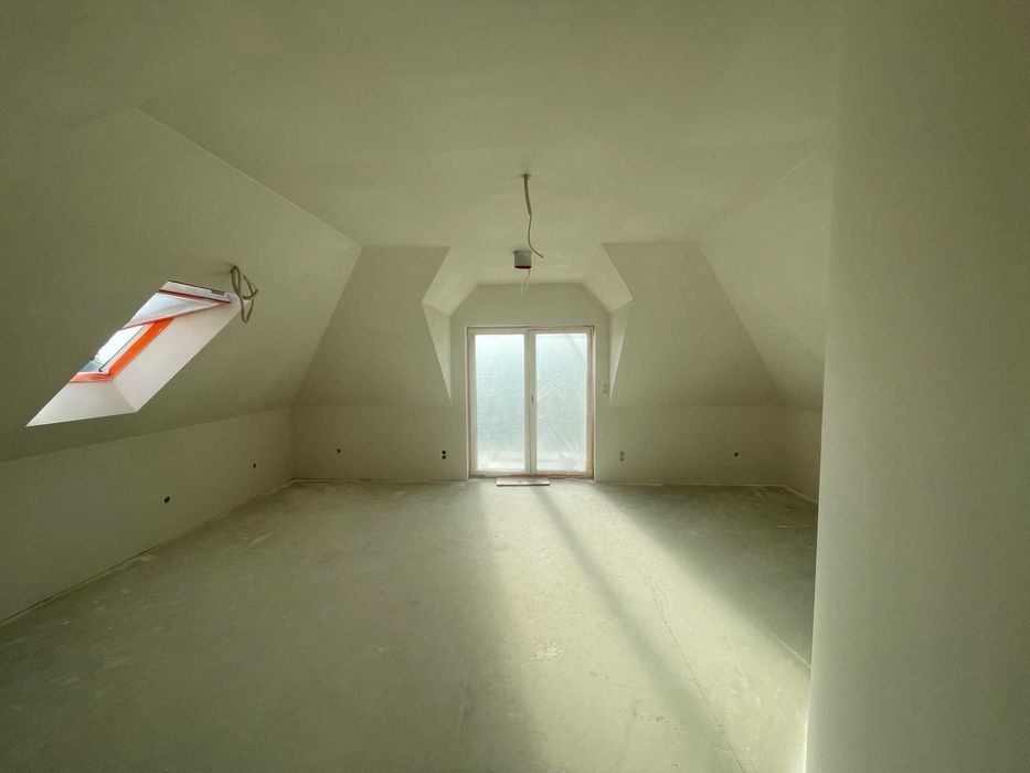 Szpachlowanie, malowanie natryskowe.