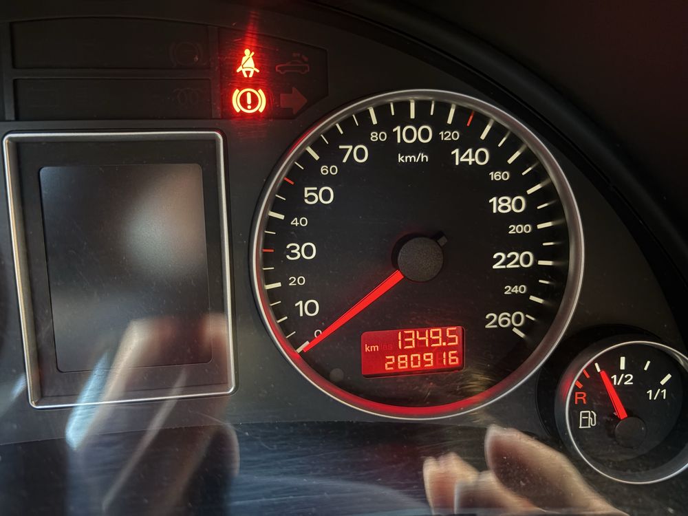 Audi A4 B7 2.0 TDI 140 KM S-line Ładna