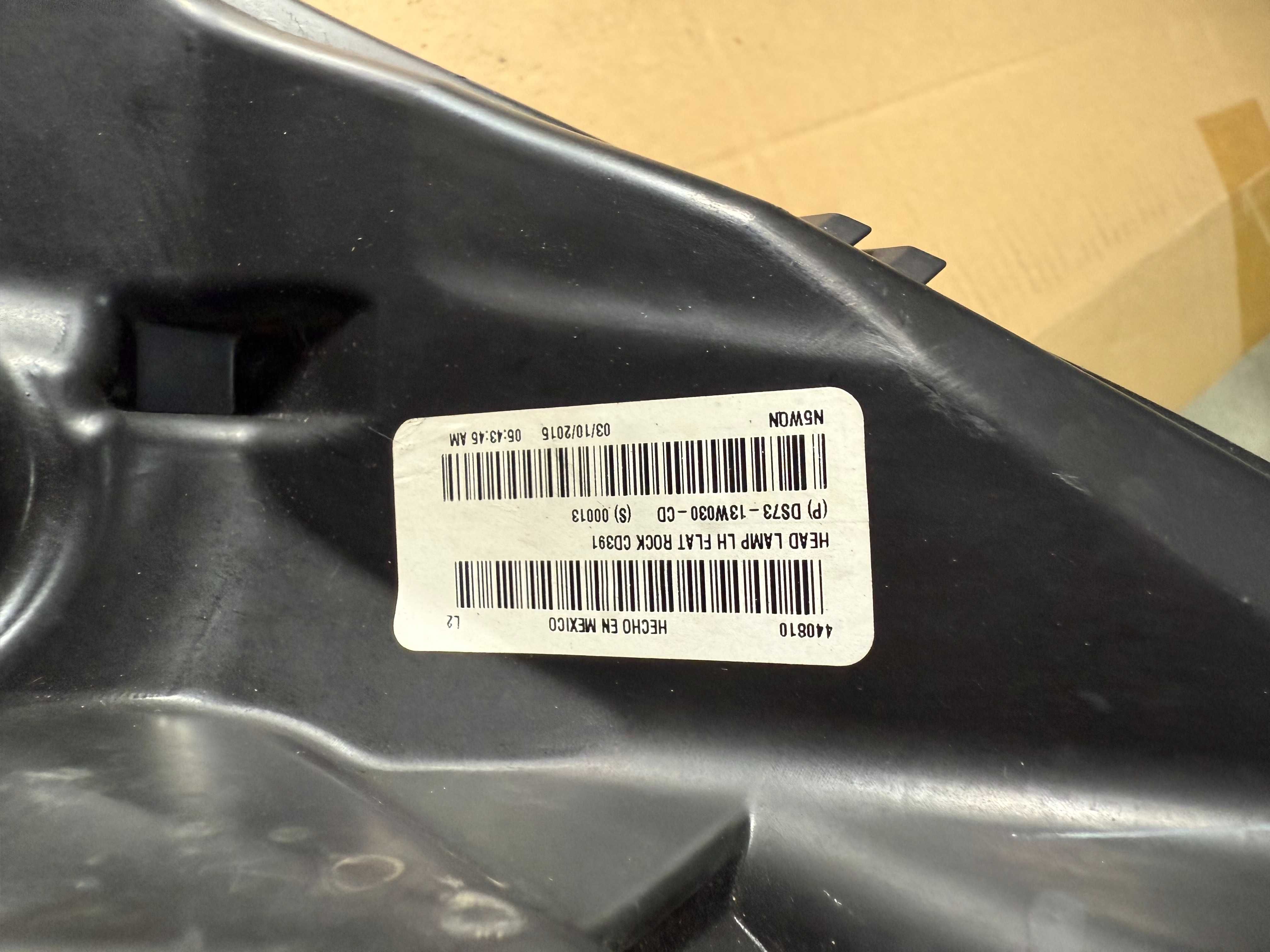 Ford Fusion 2016 USA lampa przednia lewa oryginał