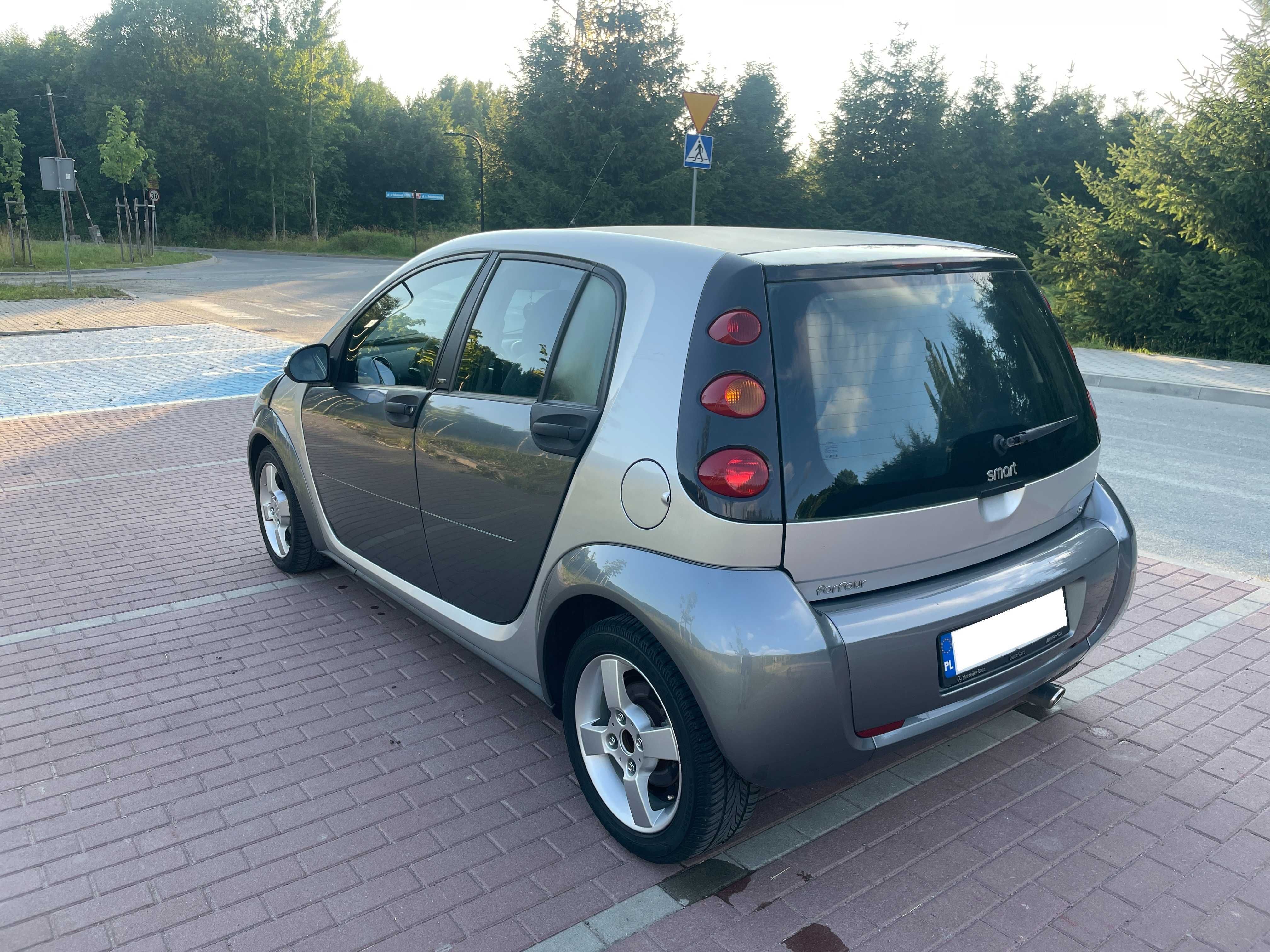 Smart ForFour 1.3 benzyna 95 km 2004 r. 5 drzwi super stan EURO 4