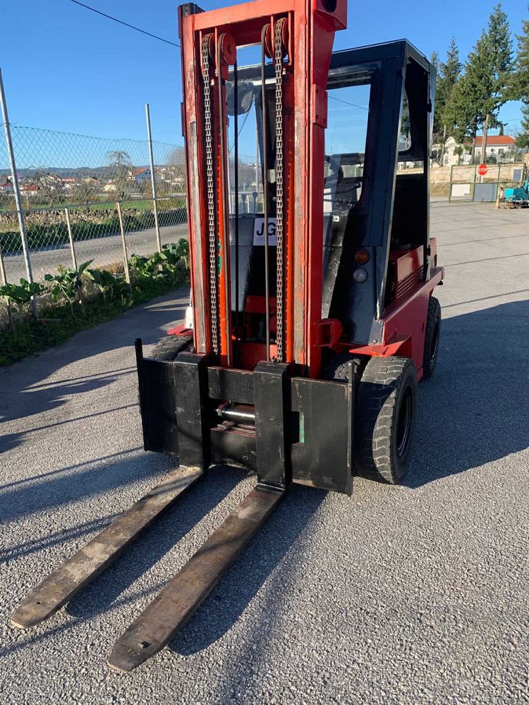 Empilhador 1,5 Ton Diesel
