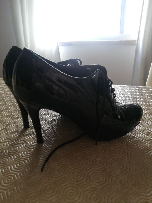 VENDO Botins Sacoor (novos)