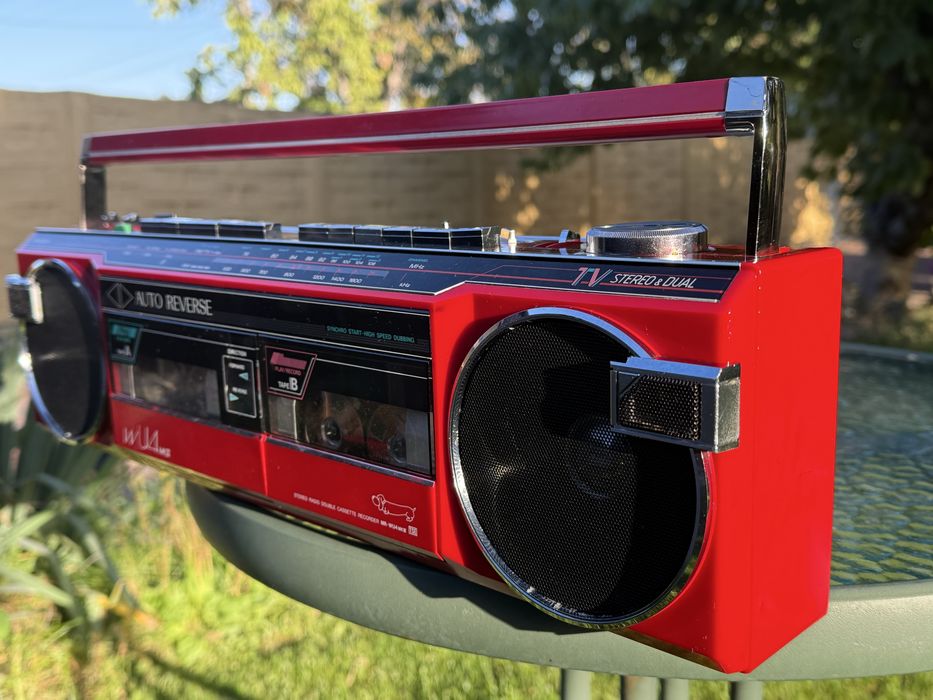 Продам магнитолу Sanyo wU4mk III