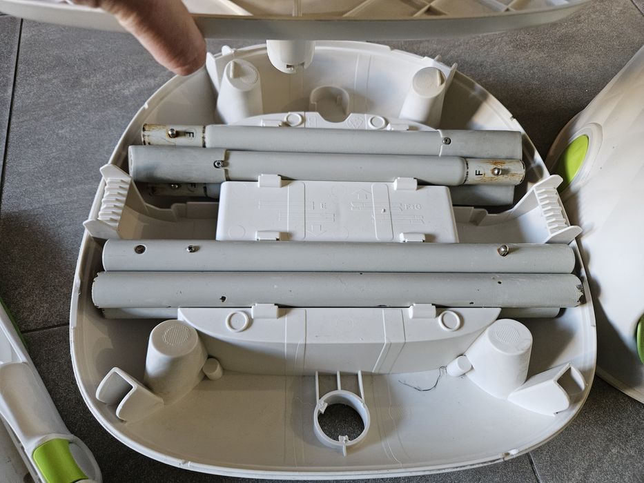 Krzeselko do karmienia, składane