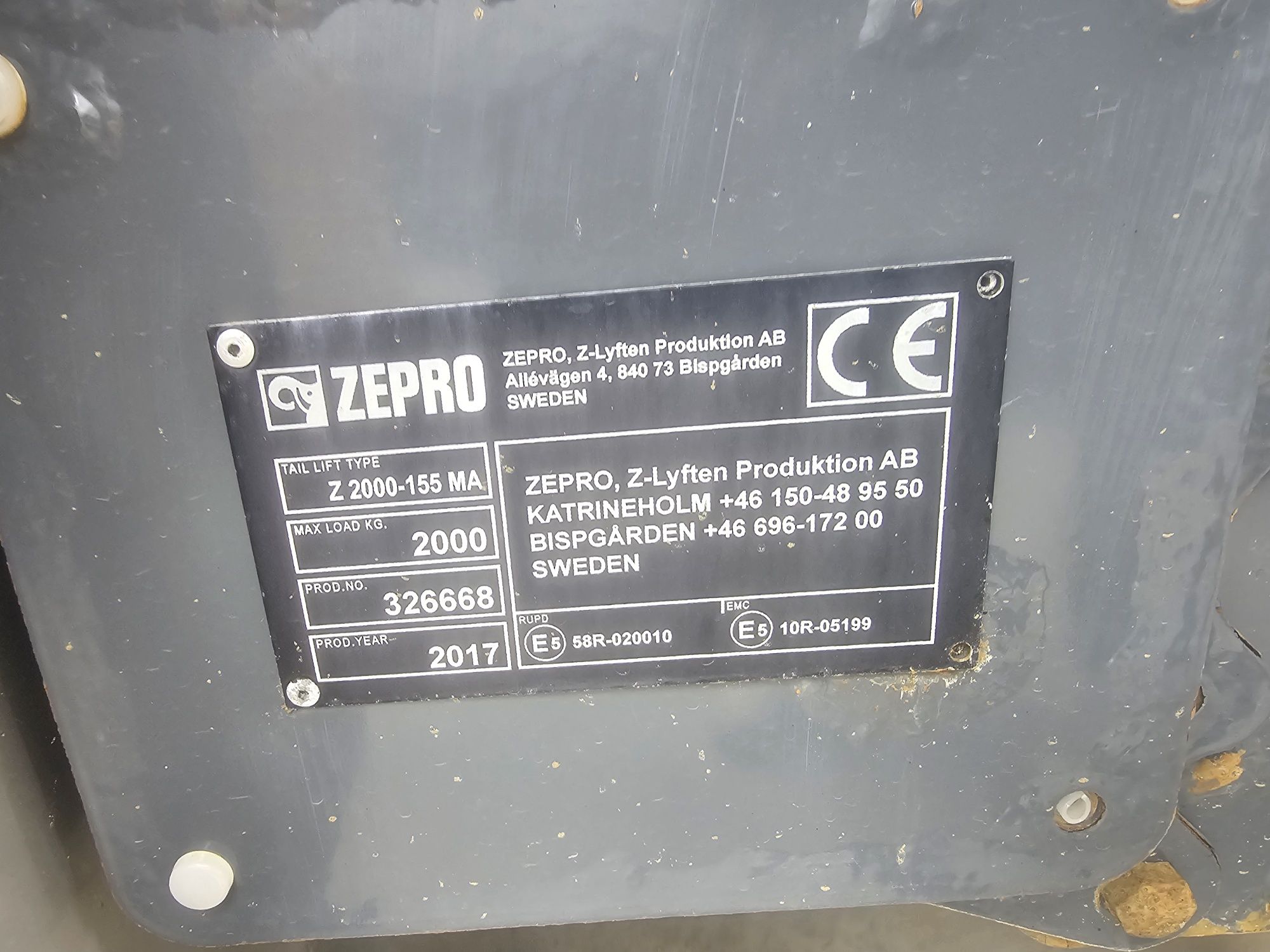 Winda Zepro 24V; 2000kg udzwig; 2017 rok; blat 2m długi;