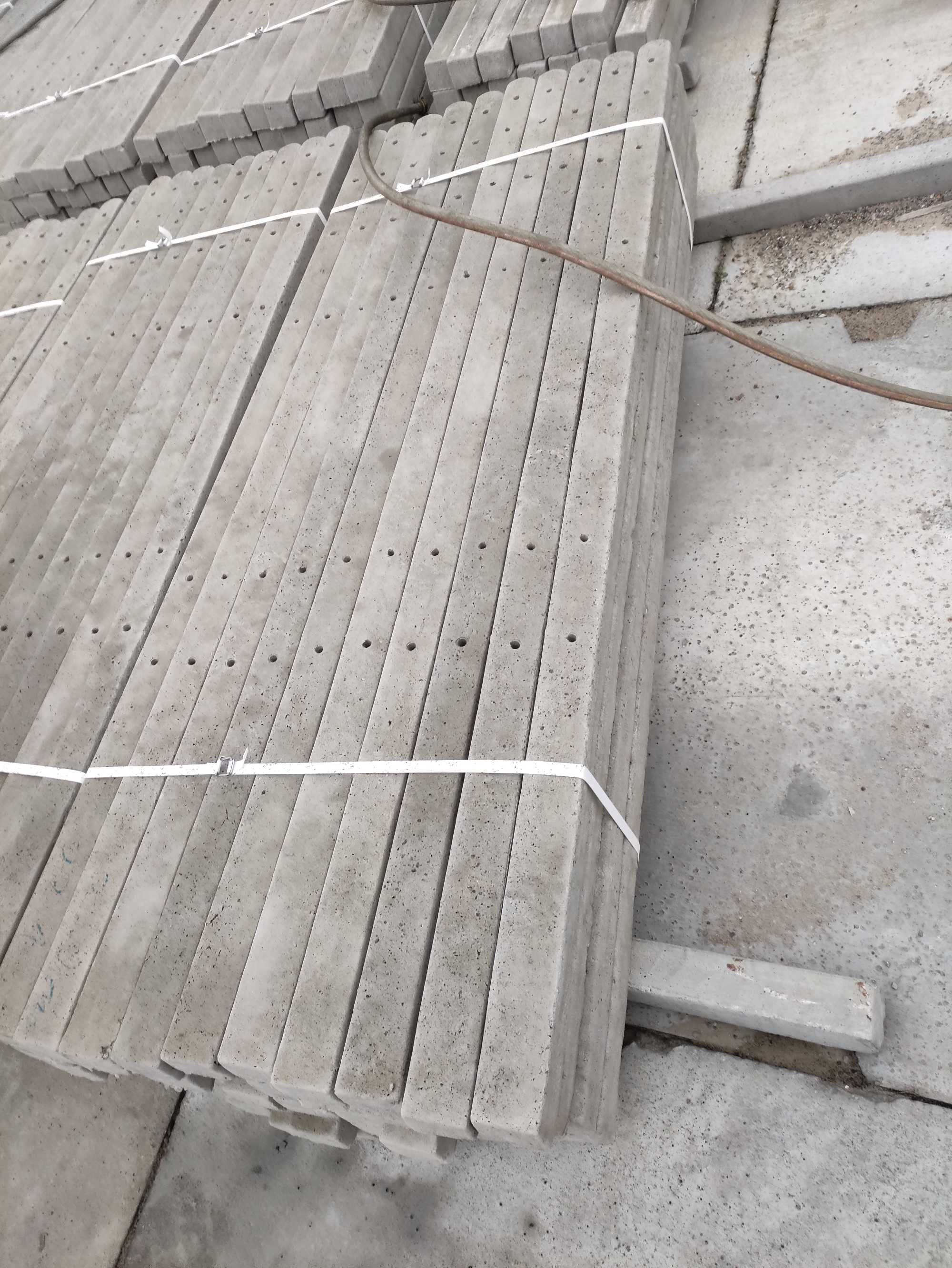 podmurówka betonowa ,panele ogrodzeniowe, słupki betonowe