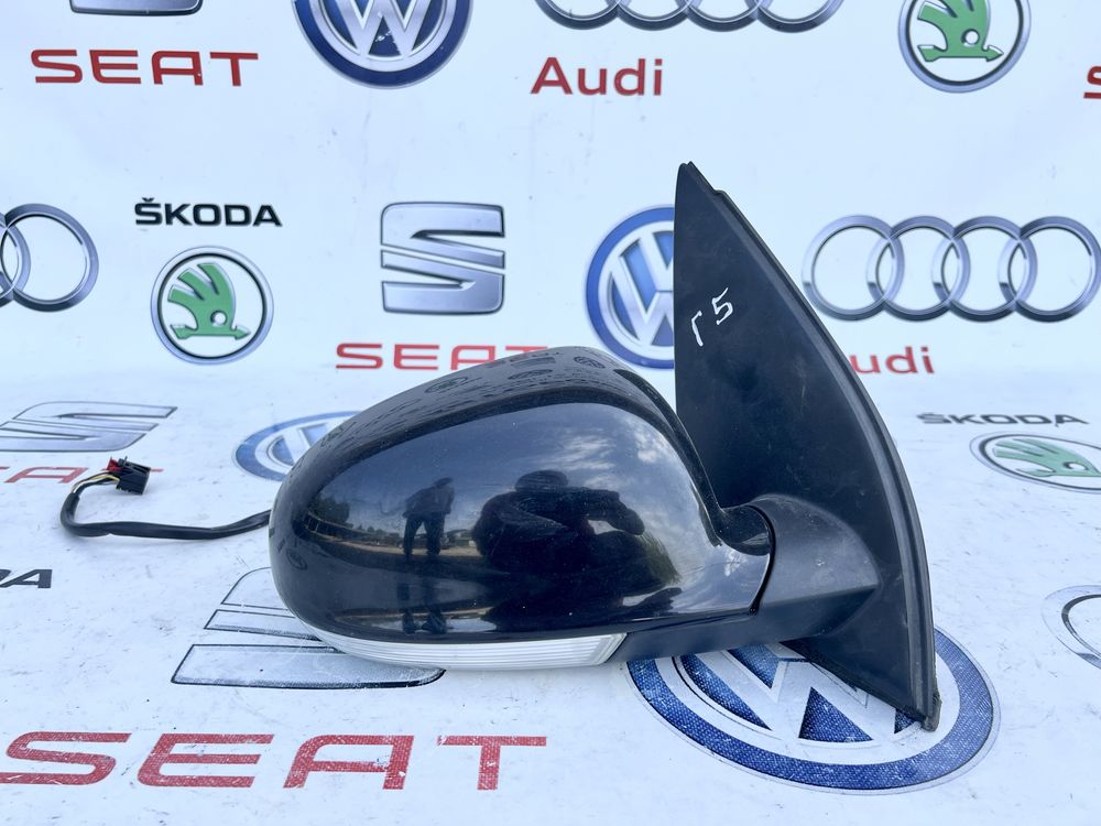 Дзеркало зеркало праве Volkswagen Golf 5 V Хечбек