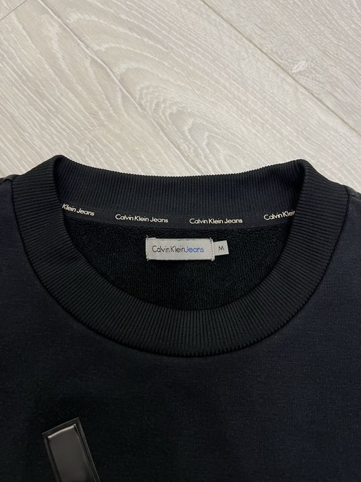 Женский свитшот Calvin Klein Jeans оригинал б/у