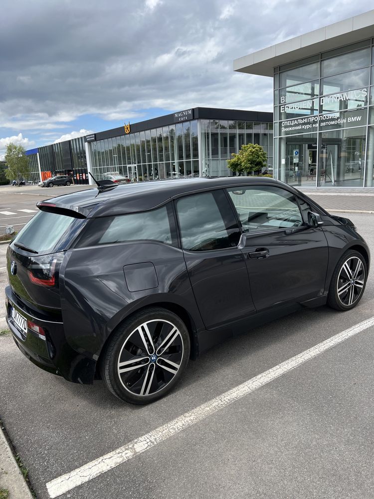 BMW i3 22 kWh (150-170 км) Рівне, Київ, Житомир. Луцьк, Львів