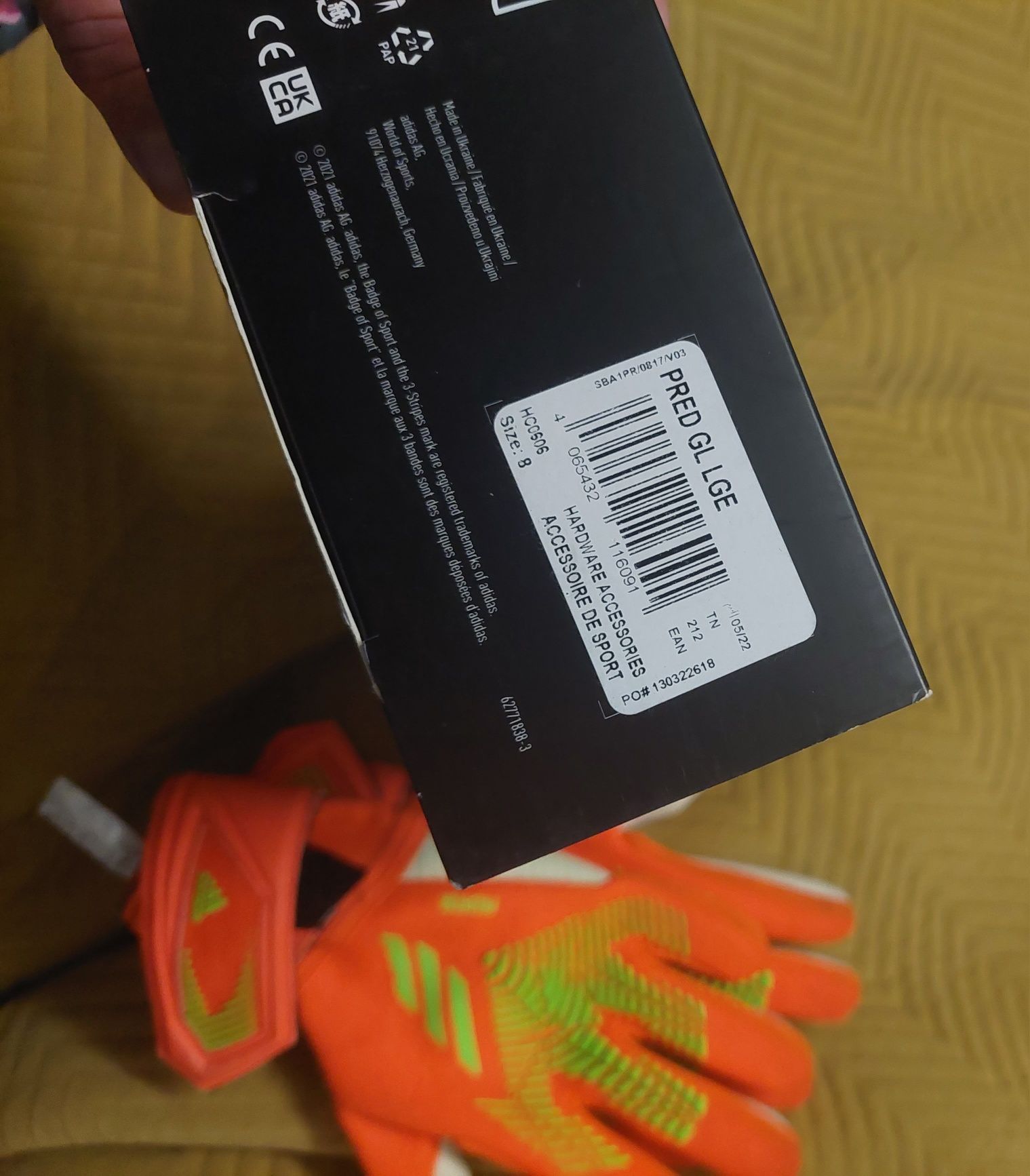 Rękawice Bramkarskie Adidas Predactor GL  roz 8
