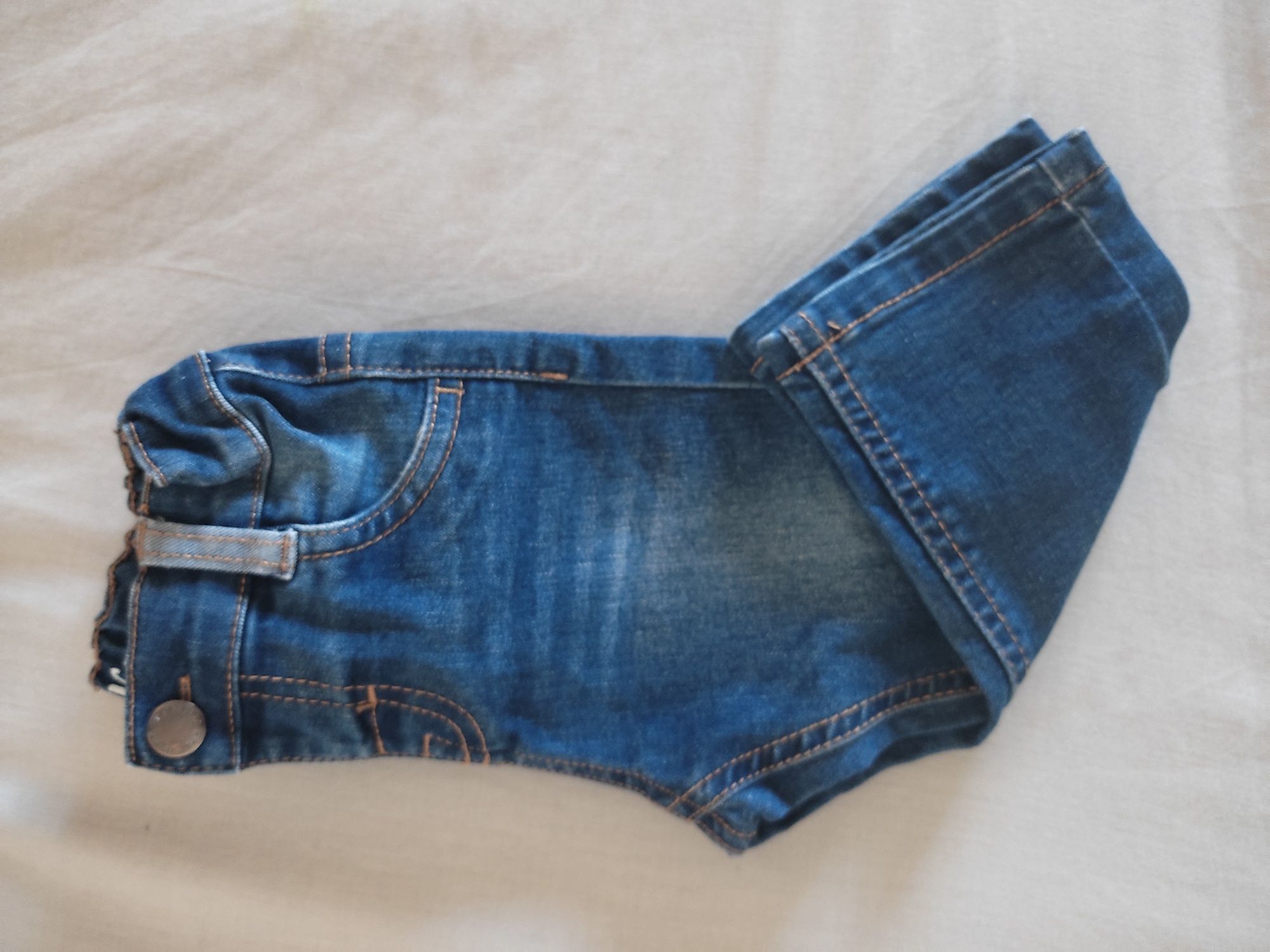 Nowe spodenki jeansowe 12m 86