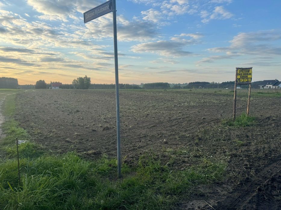 Działka budowlana uzbrojona z warunkami zabudowy przy drodze!!!