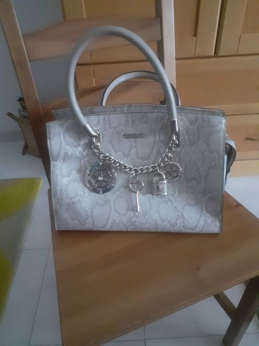 Mala Cinza Claro tigreza ( Guess) C/ Nova