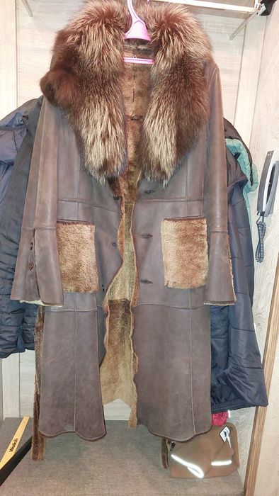 Натуральна  ,двостороння  жіноча  дубльонка.  Бельгія .