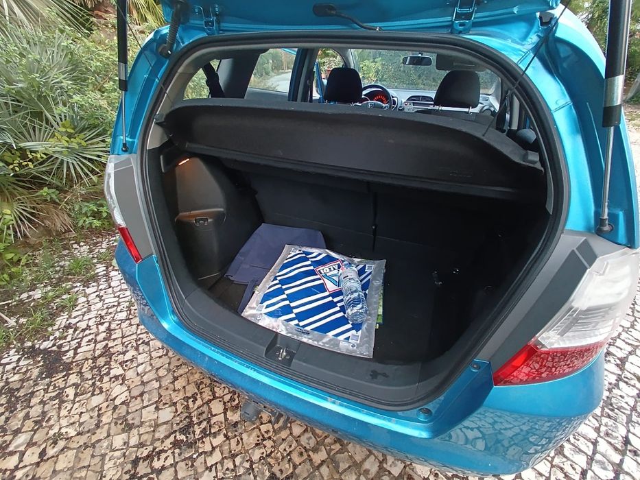 Honda Jazz gasolina engate reboque