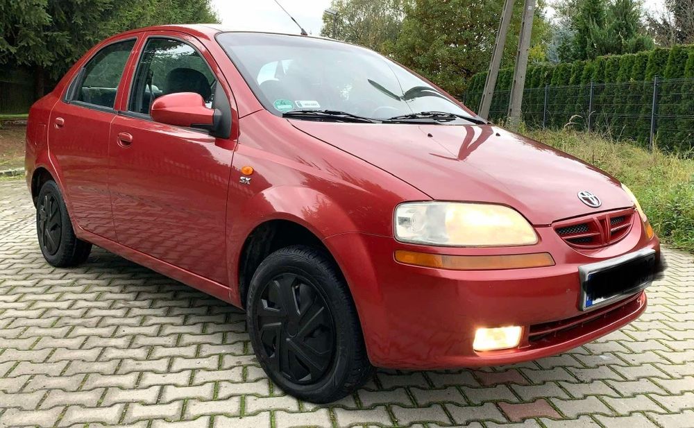 Posiadam do sprzedania Daewoo Kalos z benzynowym silnikiem 1.4. 2004