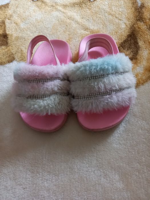 Chinelos fofinhos