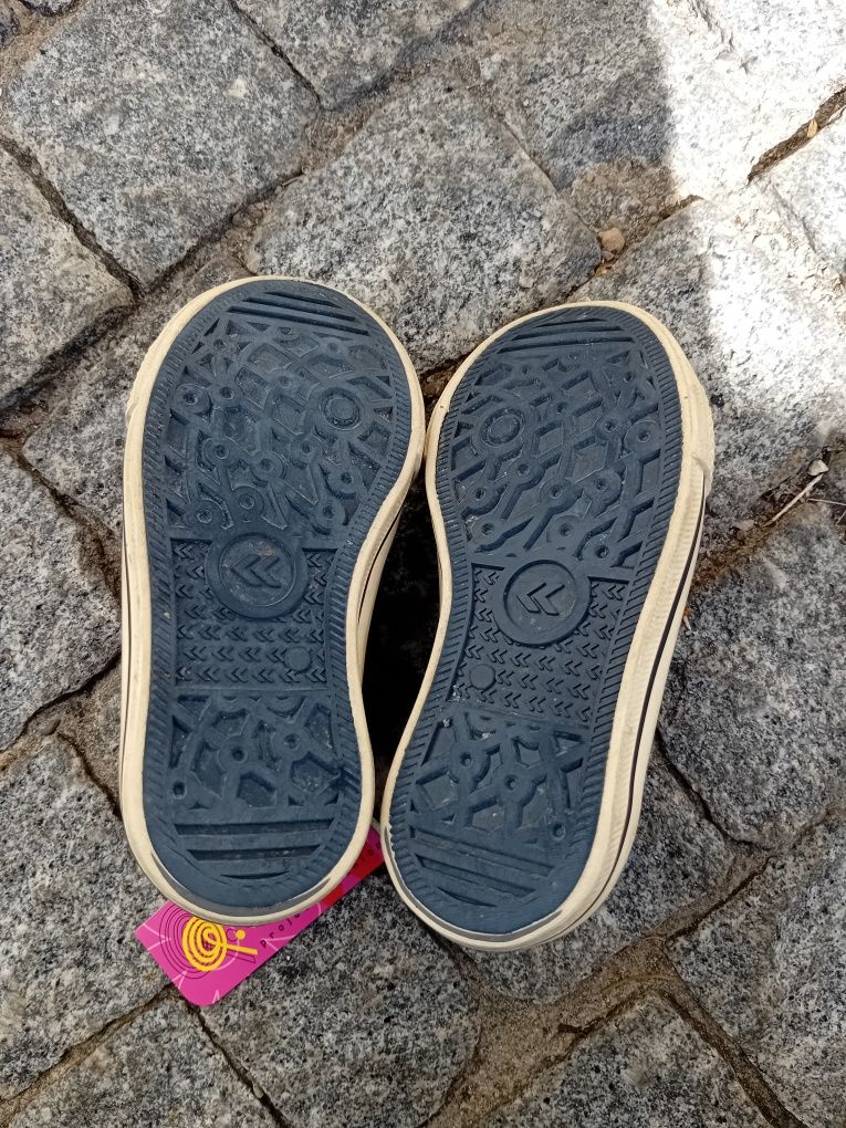 Bota Zippy.           .