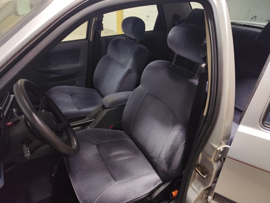 Ford Sierra Sapphire 2.0i DOHC Ghia