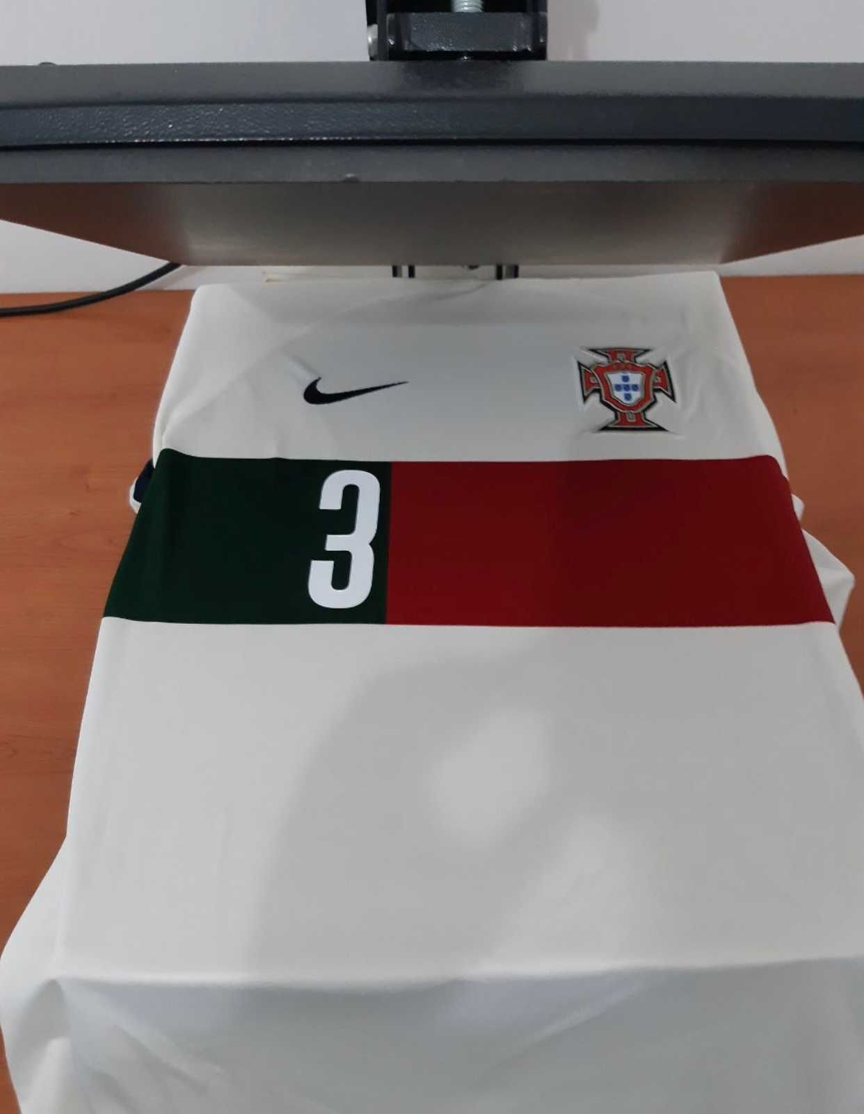 T-Shirt Branca de Portugal 2022