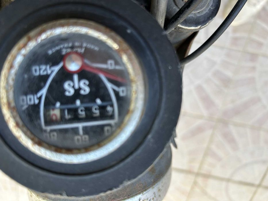 Vendo esta sachis minor 505 de 1981 por um preço razoável tem 44 anos