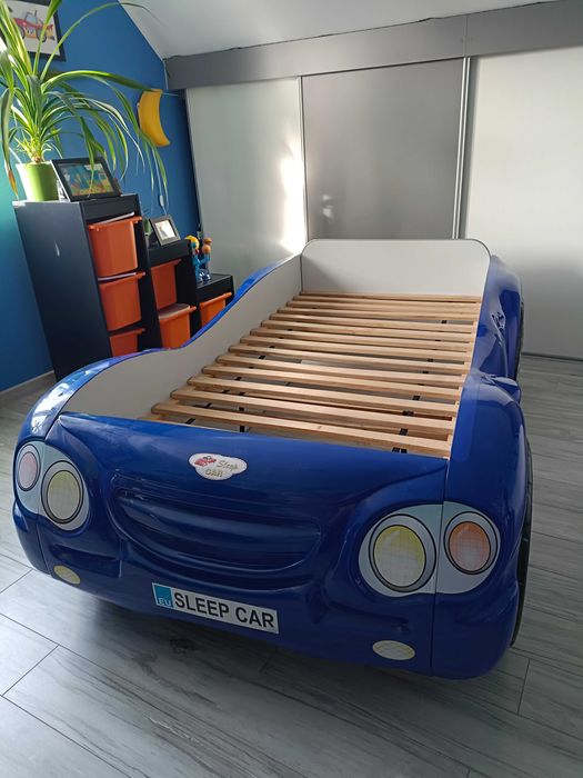 Łóżko dziecięce samochód