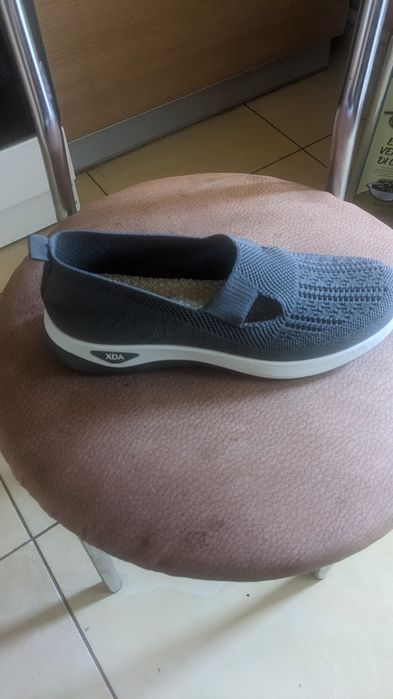 Продам летние туфли р40