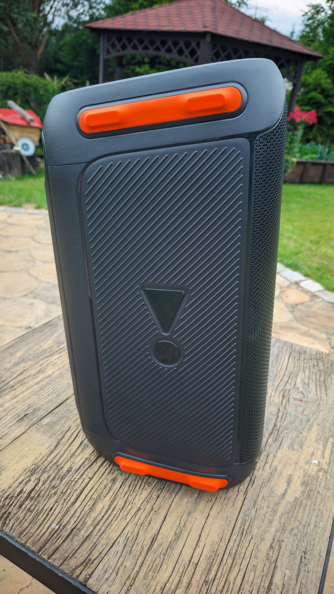 JBL PartyBox 110 – stan idealny + profesjonalne etui/plecak!
