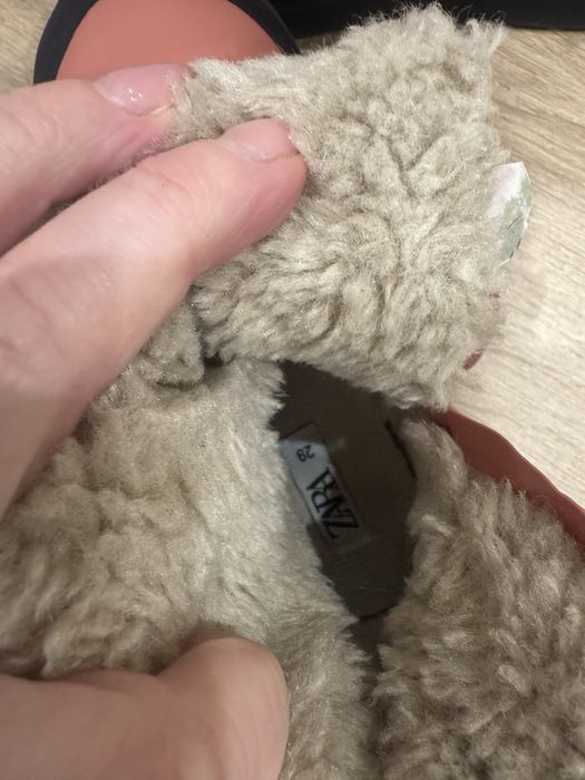 Чоботи , чобітки Zara