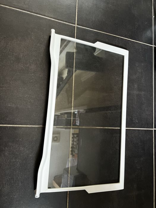 Szklana połka do lodówki Whirpool ART 869/A+/NF