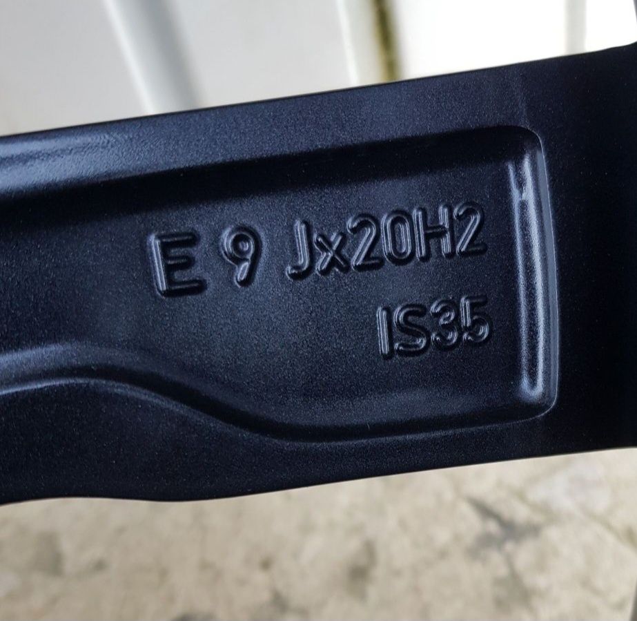 Komplet nowe koła zimowe BMW X5 G05 X6 G06 275/45R20
