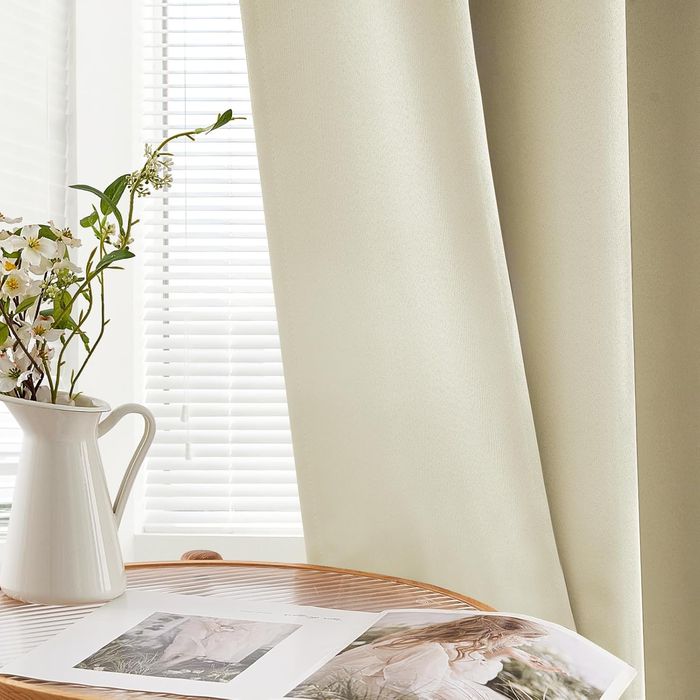 Zasłony zaciemniające, termiczne 140x260cm, 2szt kremowy beż