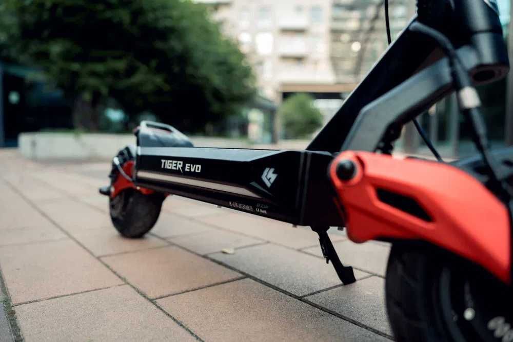 Wodoodporna hulajnoga elektryczna Hiley Tiger EVO GTR - Flame Red IPX7