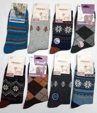 8 pares de meias em lã