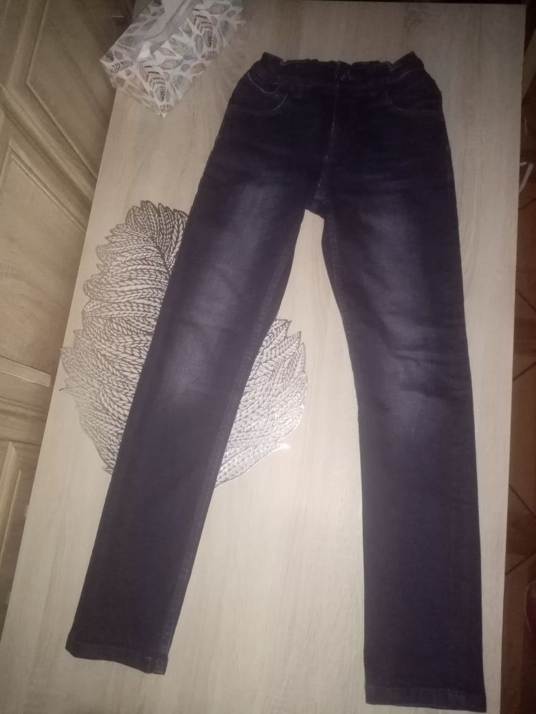 Spodnie na 1 52 na 11/12 lat z metki
