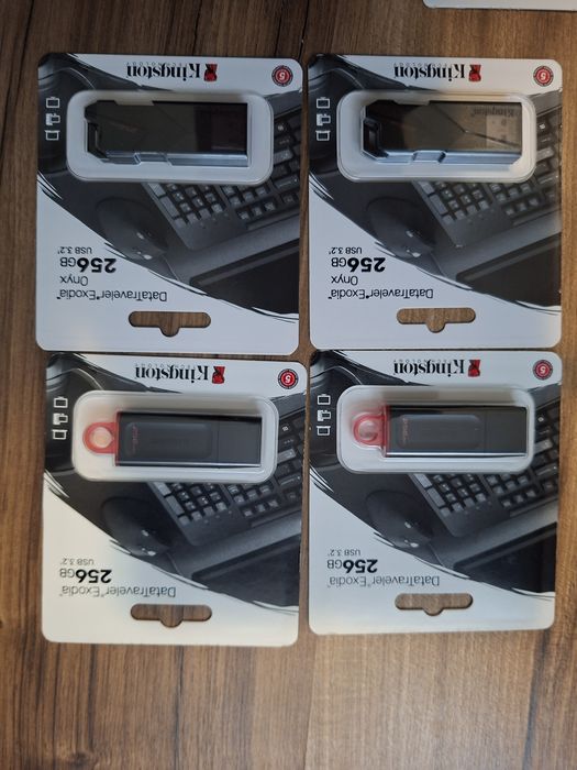 Флешка Kingston оригінальні