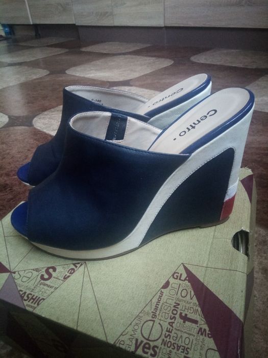 Сабо, 38 розмір.