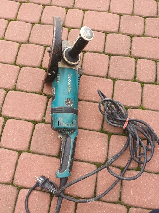 Szlifierka kątowa Makita GA9040R wolny rozruch