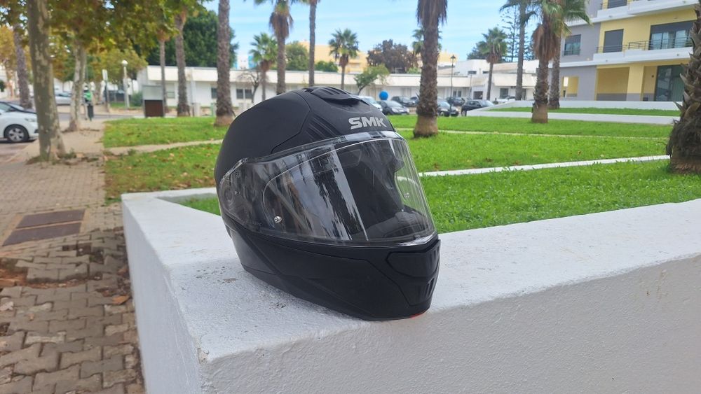 Capacete modular mota
