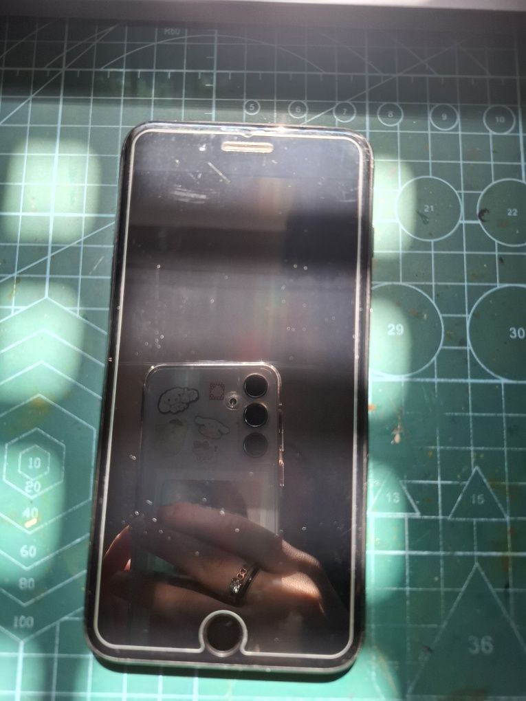 iphone 8plus 100%