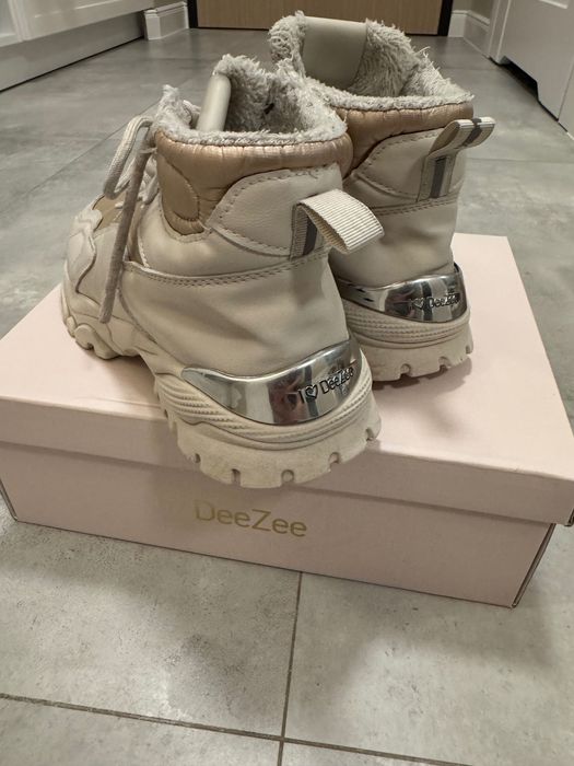 Buty dziewczęce  z Ccc na zimę rozmiar 35