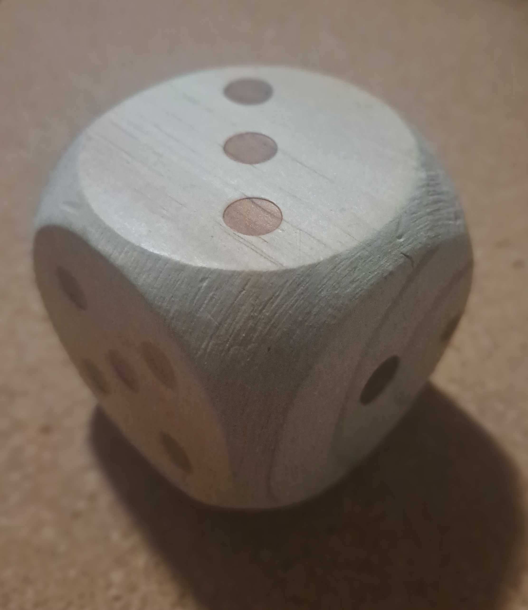 Duża drewniana sześciokątna kostka do gry, 5,5 × 5,5 × 5,5 cm
