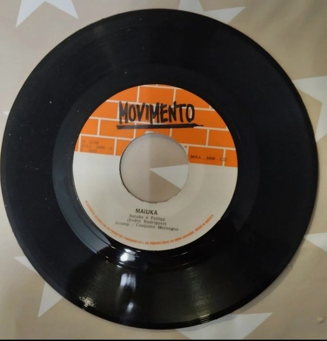 Disco single vinil musica angolana - Maiuka