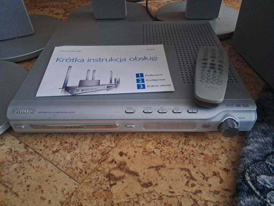 Zestaw kina domowego DVD
HTS3610/12 PHILIPS