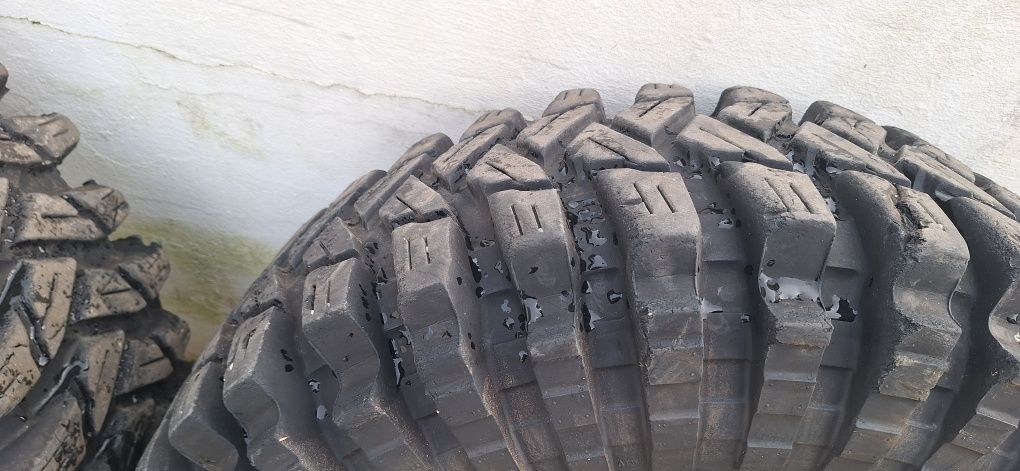 Pneus 37 12,5 R17 Maxxis Trepador