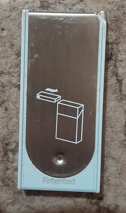 Зажигалка   L&M.