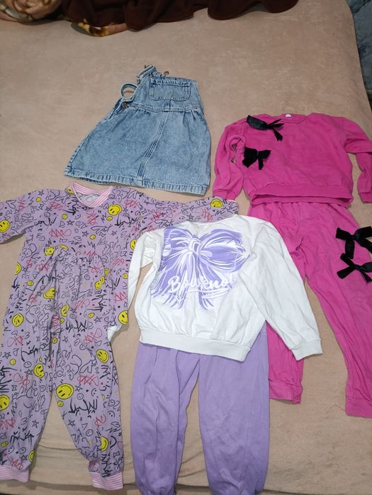 Речі для дівчинки 104-110см