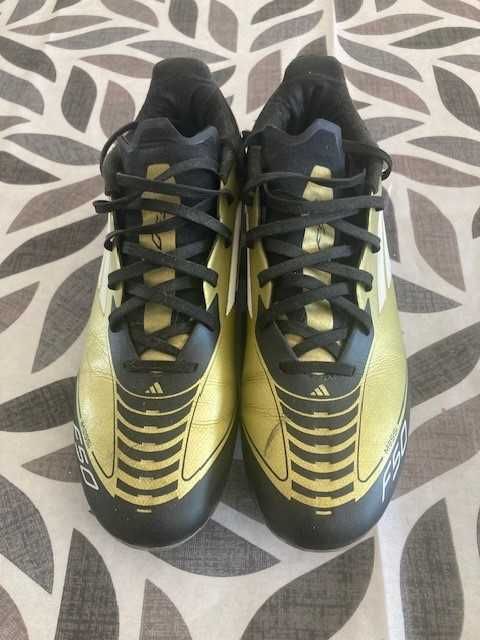 Chuteiras Adidas F50  tamanho 42